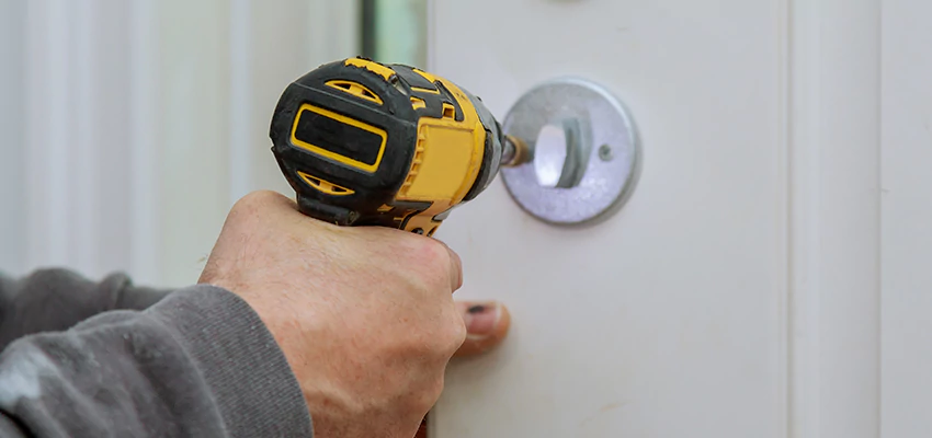 Street Locksmith For Smart Lock Repair in Rocklin, CA